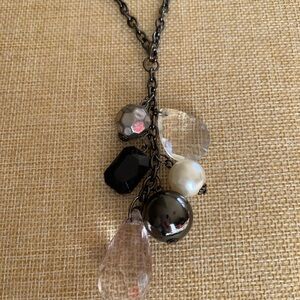Elegant Black and Clear Pendant Necklace